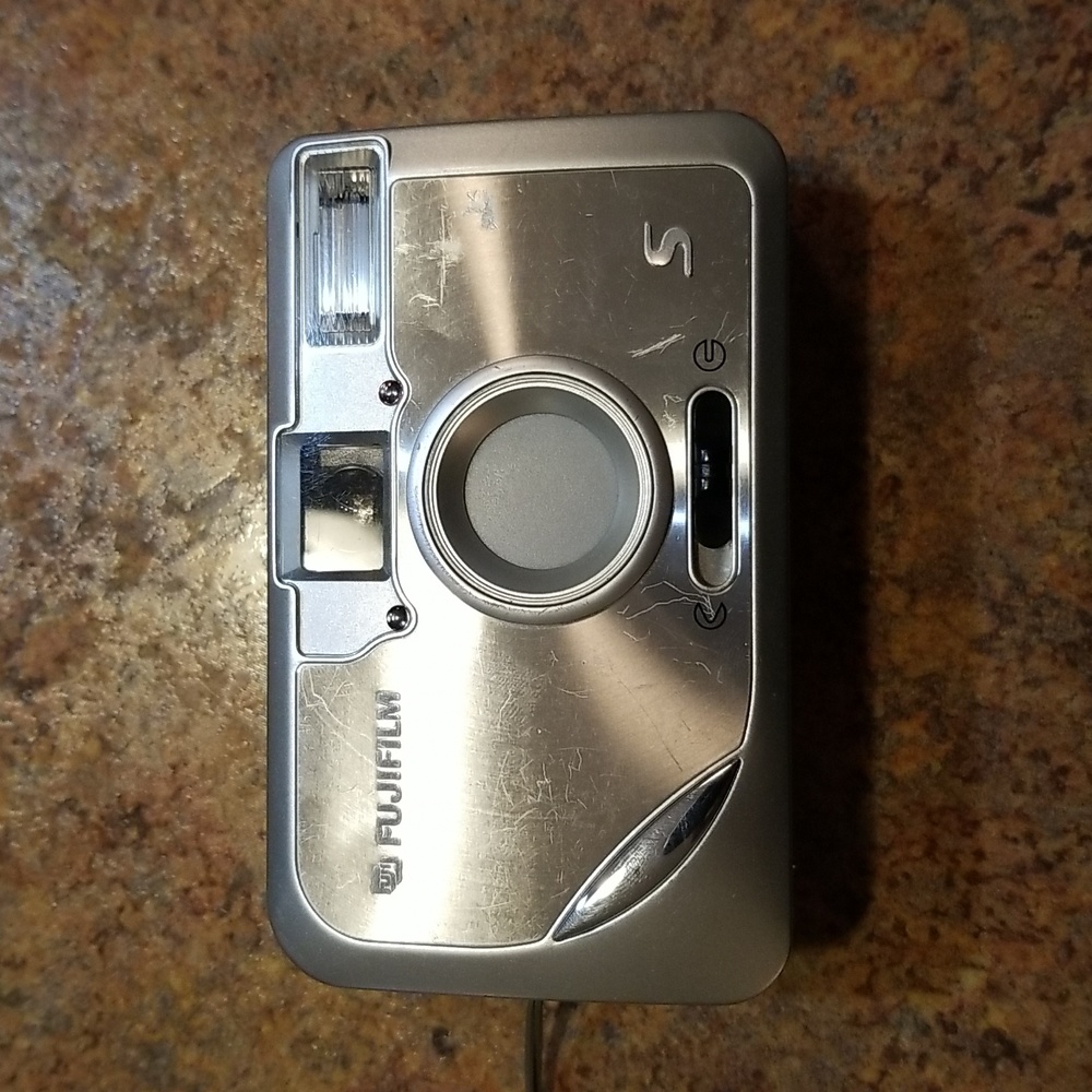 Fujifilm Clear Shot Autofocus S 35mm camera